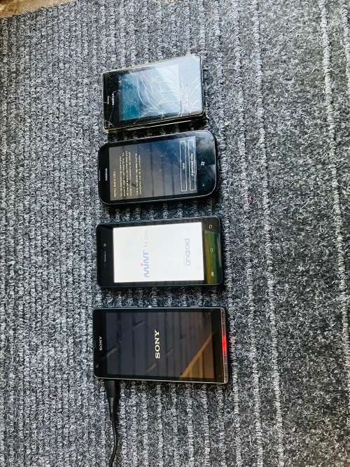 clearance - Sony, Mint, Nokia Smartphones [ Spares or Repairs ]