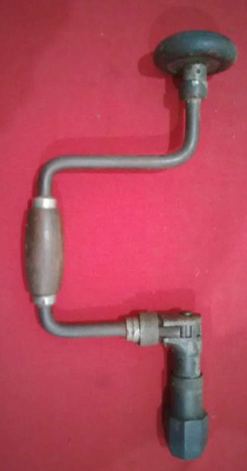 ANTIQUE SET OF 11 GILPINS AUGER BIT + A VINTAGE HAND BRACE DRILL - ORIG BAG BADLY WORN - READ DESC