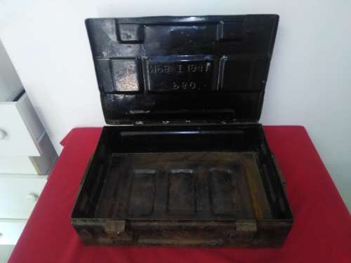 WWII BRITISH ARMY METAL AMMO BOX DATED 1941 P60 MPB   See PICs & DESC