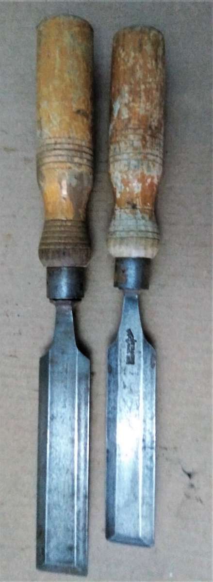 2 Vintage Robt Sorby Chisels -  PLEASE C Pics & Desc