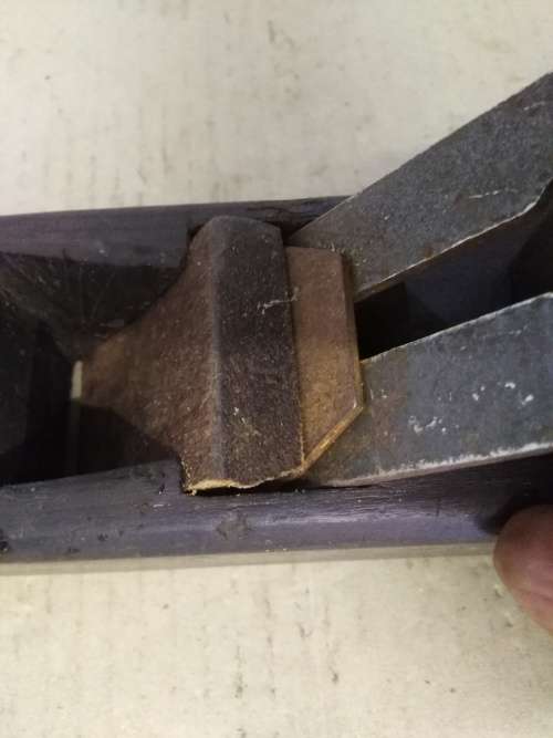 VINTAGE WOODEN PLANE - NOTE CHECK "LEVEL CAP & HANDLE" - C Pics N Description