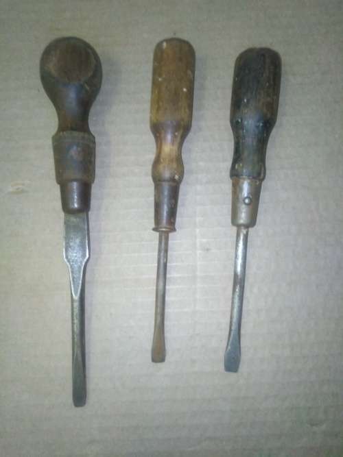 3 VINTAGE SCREWDRIVERS  - Please C Pics N Description