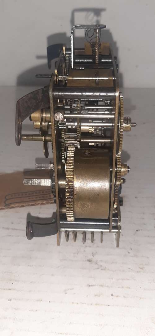 Vintage Hermle FHS340-020 clock movement - as per pictures as they part of the description