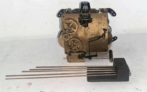 Vintage Hermle FHS340-020 clock movement - as per pictures as they part of the description