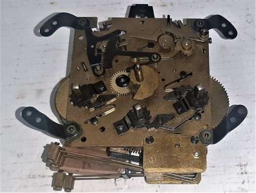 Vintage Hermle FHS340-020 clock movement - as per pictures as they part of the description