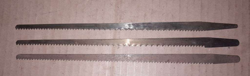 VINTAGE KEYHOLE SAW + 3 ADDITIONAL BLADES- PLEASE SEE PICTURES