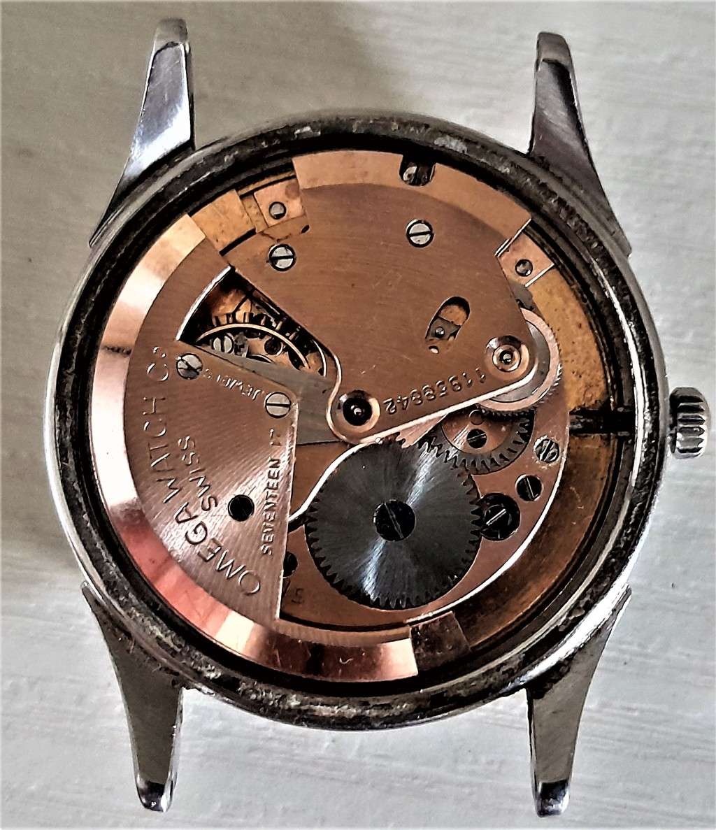 COMPLETE OMEGA Cal 351 Ref 2582-3C AUTOMATIC WITH CASE FOR RESTORATION - GOOD DIAL