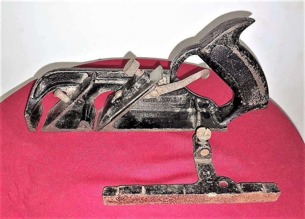 MILLERS FALLS No85 DUPLEX REBATE PLANE INCL FENCE  NO SHAFT - PLEASE SEE PICTURES