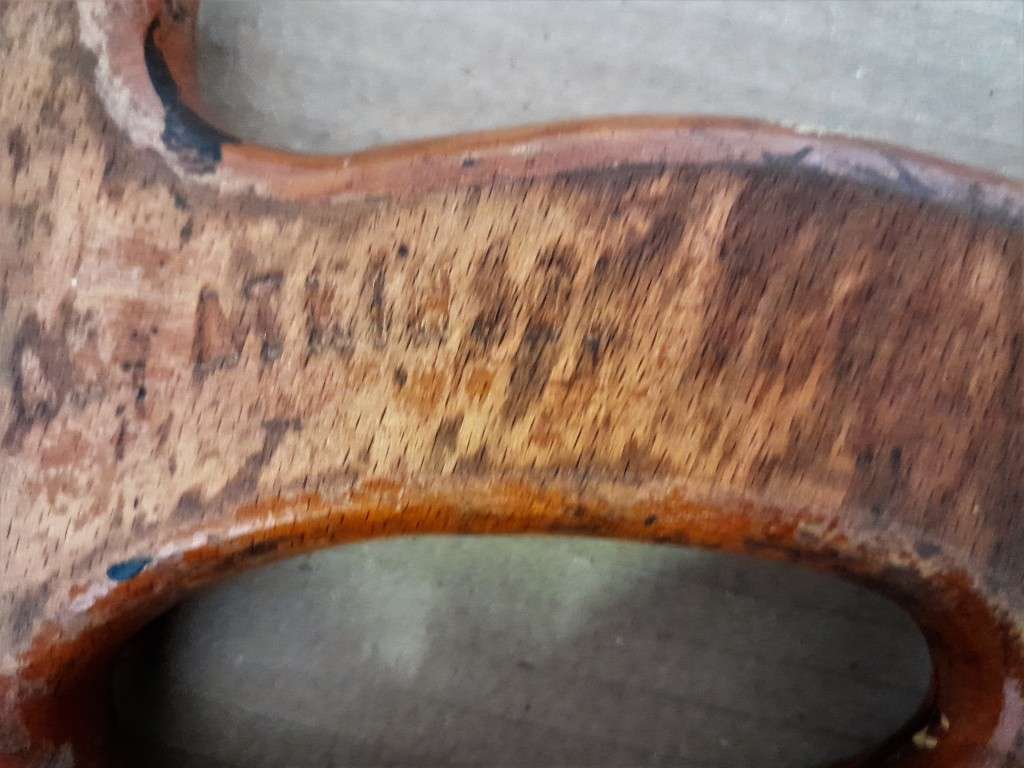 COLLECTABLE EC ATKINS & Co SAW - NAME ON HANDLE & SLIGHTLY VISIBLE ETCHING  - PLEASE SEE PICTURES &