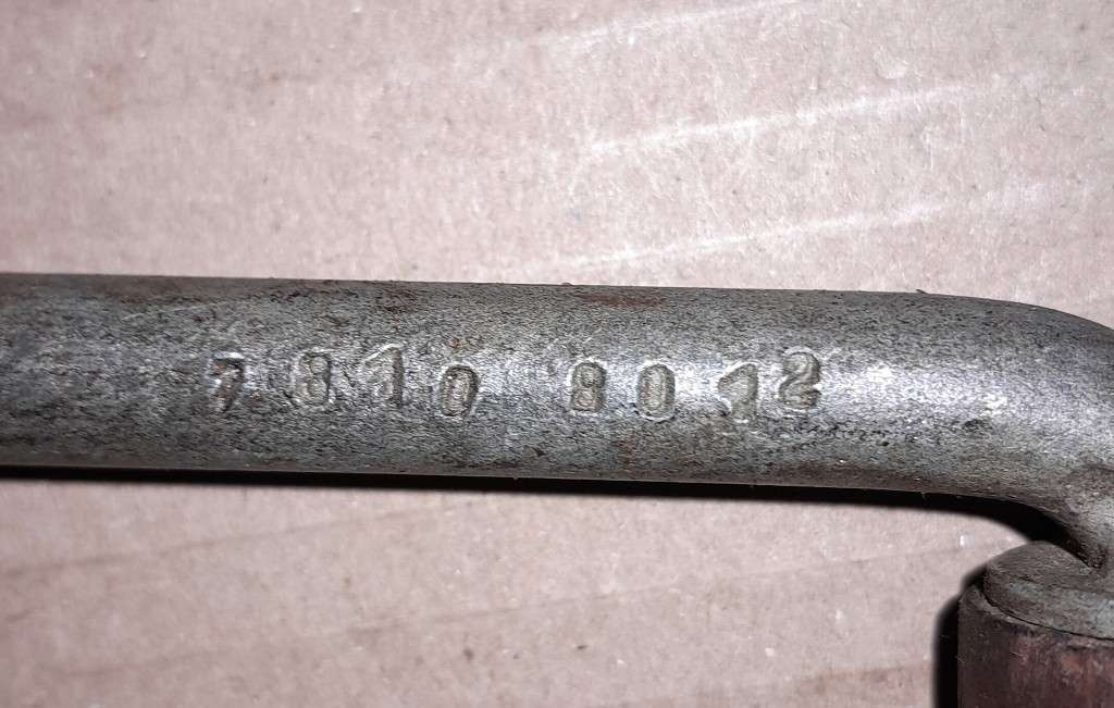 UNIQUE VINTAGE SCREWDRIVER - STAMPED UNKNOWN - PLEASE SEE PICTURES