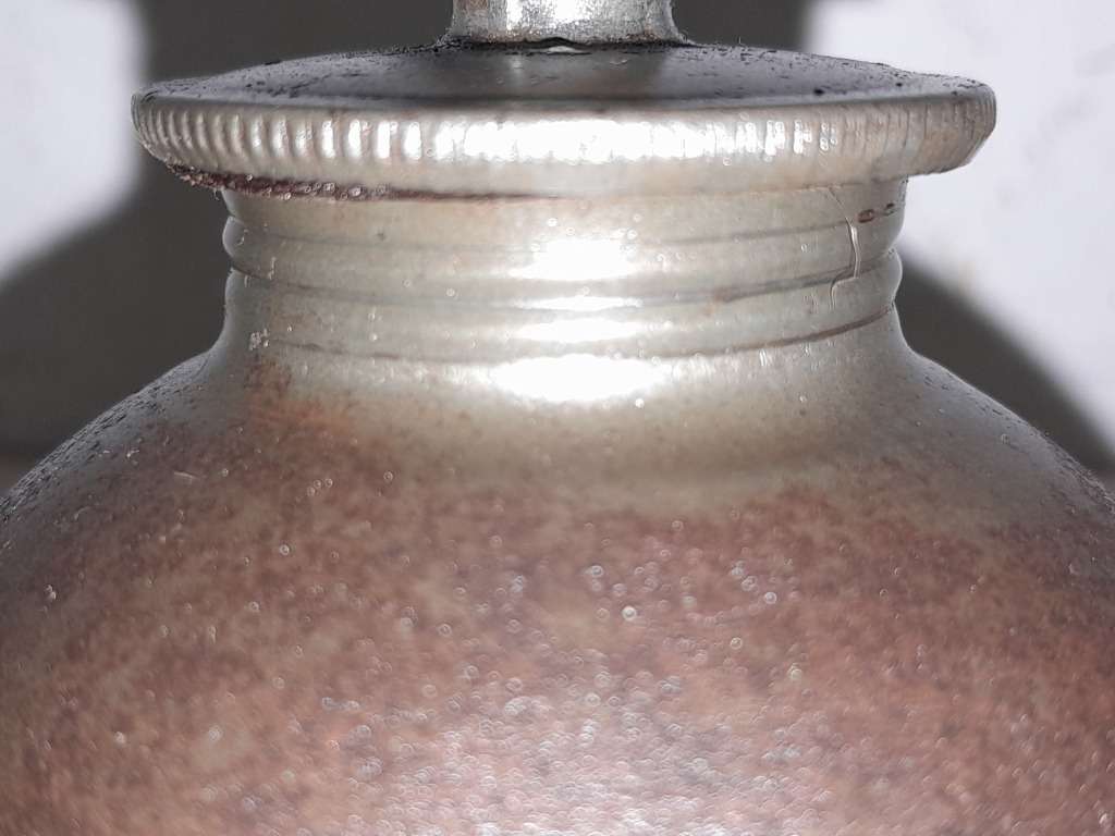 VINTAGE OIL CAN- PLEASE SEE PICTURES