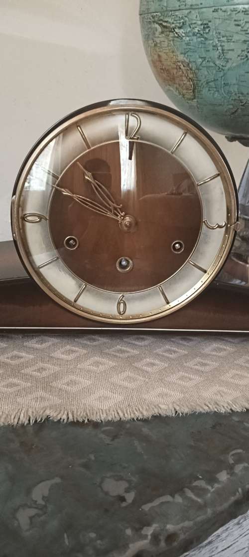 100 percent working mantle clock