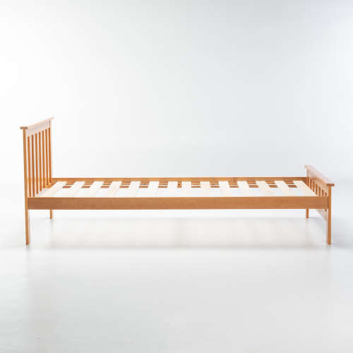 Single beds (natural /white)