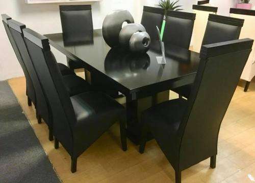 Dining Suite (8 Seater ) Gauteng Only
