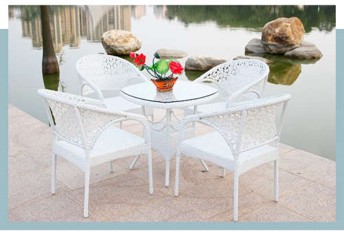 Outdoor patio furniture (5 piece ) Cream colour