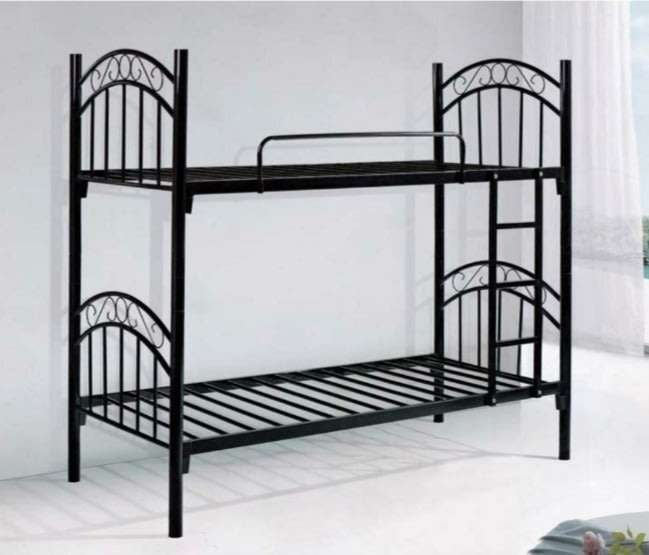 Bunk beds (two singles)