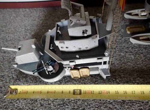 Lindberg 1/125 USS Fletcher large built model - 90cm long (for collection only)