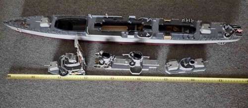 Lindberg 1/125 USS Fletcher large built model - 90cm long (for collection only)