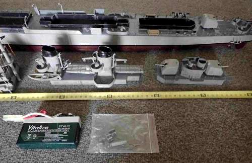 Lindberg 1/125 USS Fletcher large built model - 90cm long (for collection only)