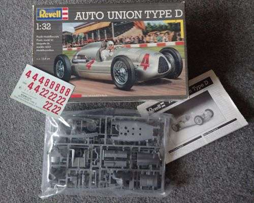 Revell 1/32 Auto Union Racer - Scarce!