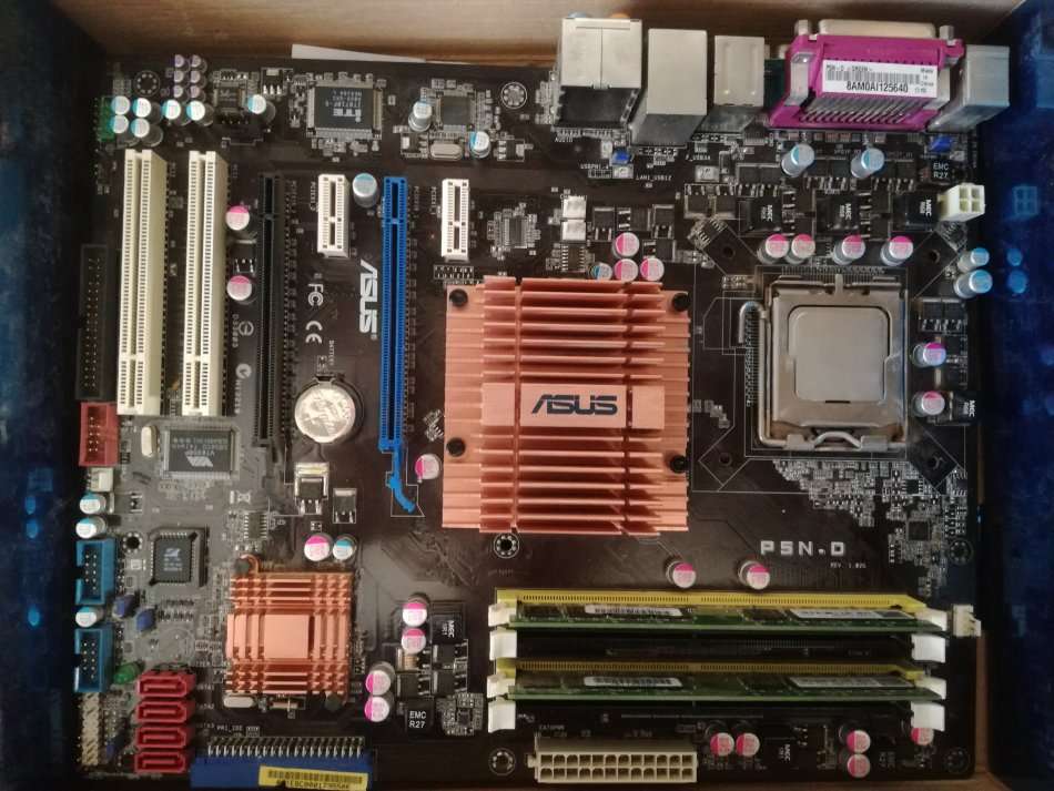 *FREE SHIPPING*  - Motherborad + Core2Duo + 4GB Ram + GPU