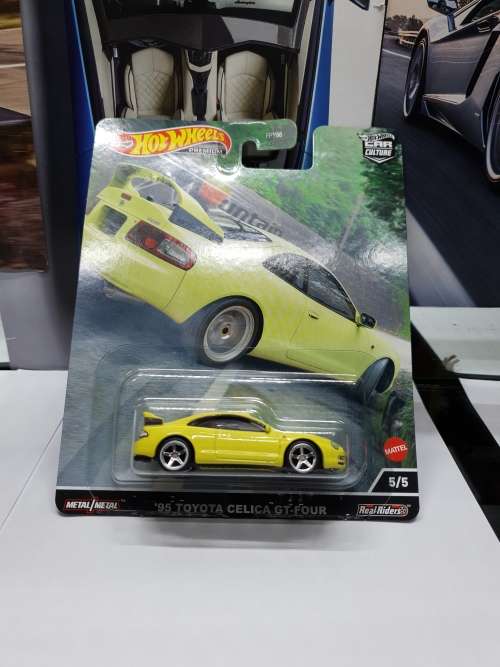 1/64 Hotwheels Mountain Drifters set with chase car