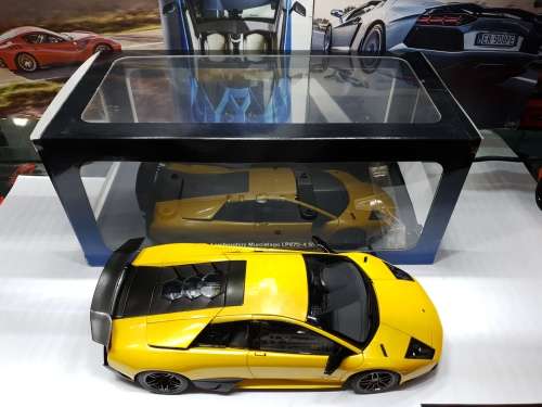 1/18 AutoArt Lamborghini Murcielago SV