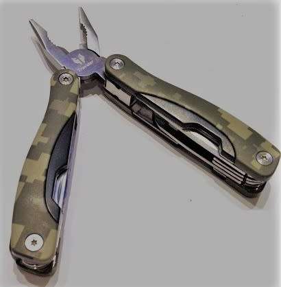 Traveler 15 Multi-Function Tool Camouflage An IDEAL GREAT GIFT One on Auction