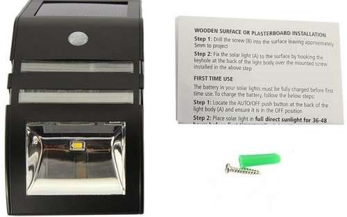 *ONLY 4 TO GO* EXCELLENT QUALITY STAINLESS STEEL SOLAR OUTDOOR WALL LIGHT (AWESOME & HASSLE FREE)