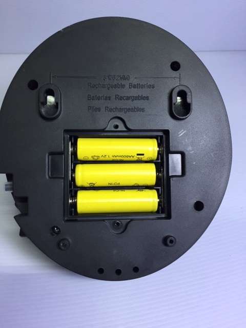 *ONLY 4 TO GO*QUALITY SOLAR SECURITY LIGHT WITH SENSOR AND REMOVABLE RECHARGEABLE BATTERIES