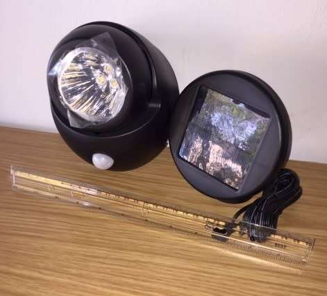 *ONLY 4 TO GO*QUALITY SOLAR SECURITY LIGHT WITH SENSOR AND REMOVABLE RECHARGEABLE BATTERIES