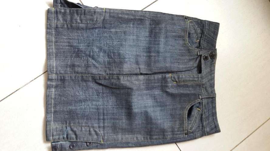 Outback red denim skirt - size 34