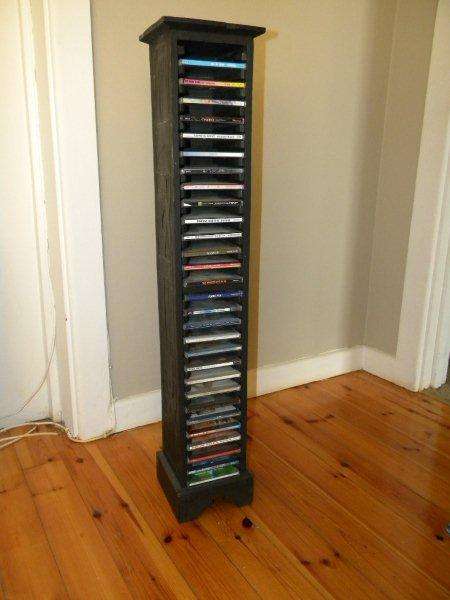 WOODEN CARVED CD STAND