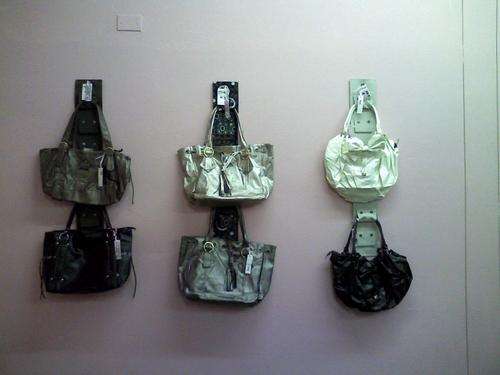 BAGSNAGGERS - AVAILABLE IN BLACK AND STONE