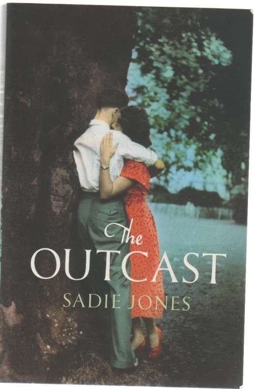 THE OUTCAST - SADIE JONES (1 ST PUBLISHED 2008)