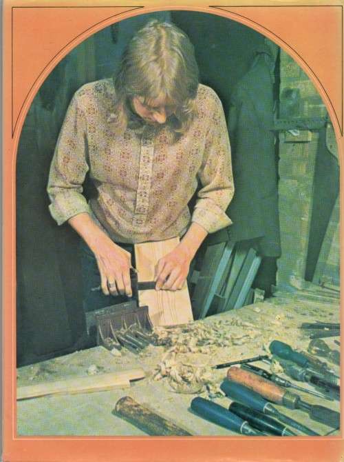 PRACTICAL WOODWORKING  - HAMLYN (REPRINT 1974)