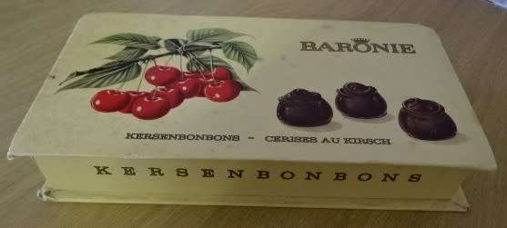 BARONIE KERSENBONBONS - CERISES AU KIRSCH ( 20 CM X 10 CM X 3CM)