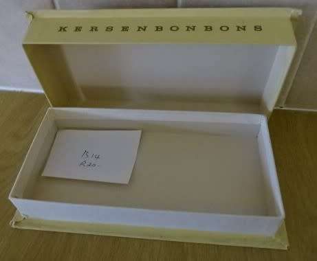 BARONIE KERSENBONBONS - CERISES AU KIRSCH ( 20 CM X 10 CM X 3CM)