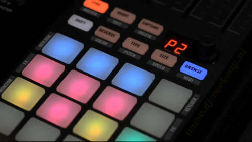 Traktor F1 Remix Controller for DJ's