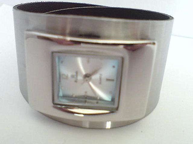 **R420.00**  Ricardo Ladies Watch. Excellent gift !!