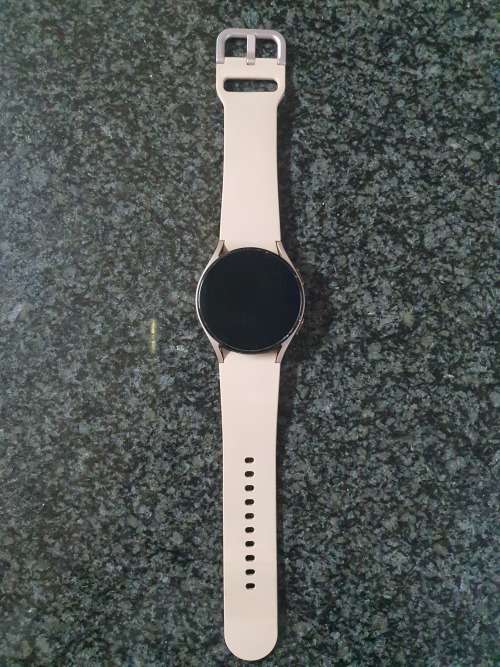 Samsung Galaxy Watch4 BT Smartwatch (40mm) - Pink/Gold