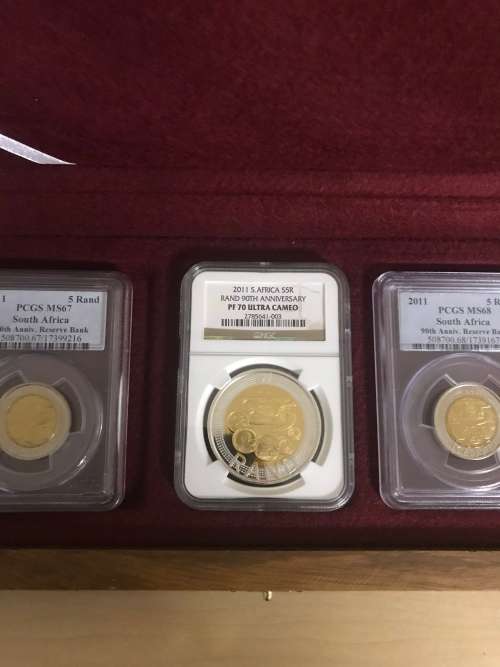 2011 R5 SARB pf70!!!crazy R1 start!!!3 coins IN WOODEN BOX