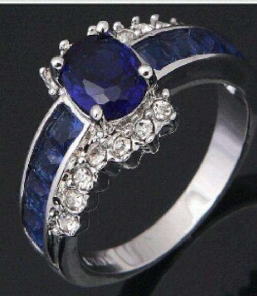 Blue  Sapphire ring    size 8