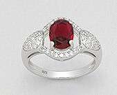 Stunning solid sterling     Red Garnet  Ring      size 8