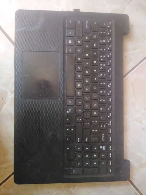 Dell Inspiron 3581 laptop (repairs or spares)