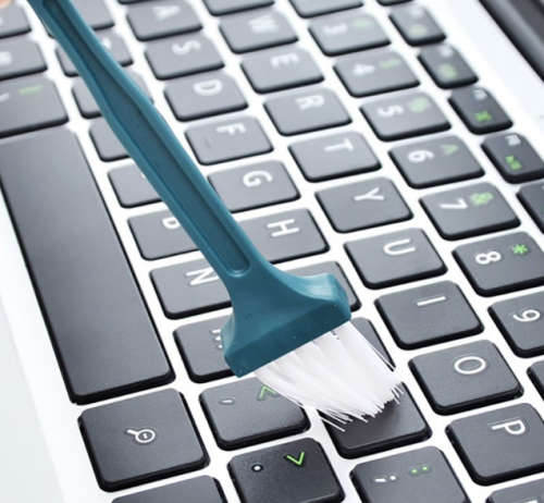 Electronics cleaning kit