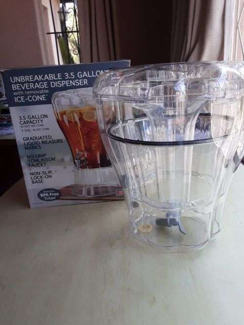 Unbreakable 3-1/2-Gallon Beverage Dispenser with Removable Ice-Cone