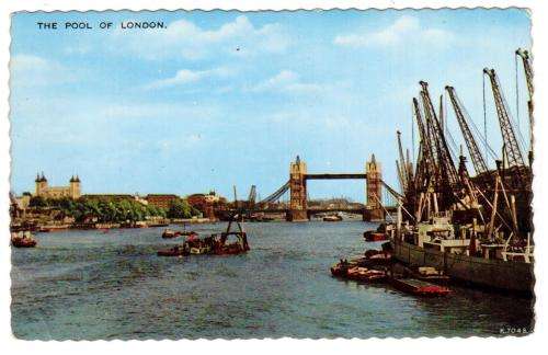Valentines Post Card " THE POOL OF LONDON" See scans for details