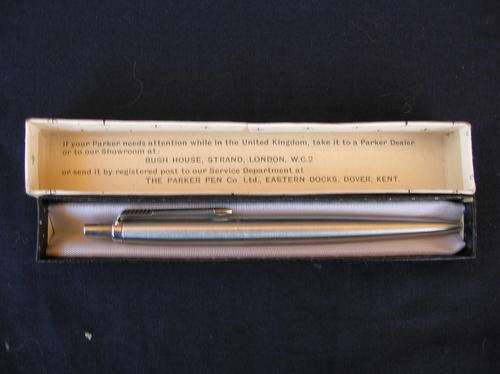 Silver Parker ball pen, in its box condition excellent