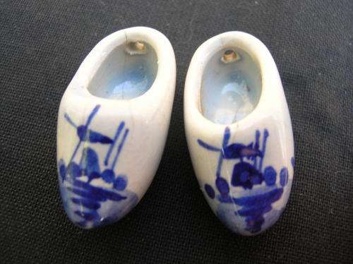Delft "Miniature Pair of Clogs" condition fair to good, see pics for details